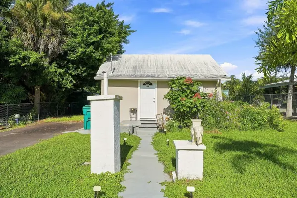 6343 SCOTT ST, Punta Gorda, FL 33950