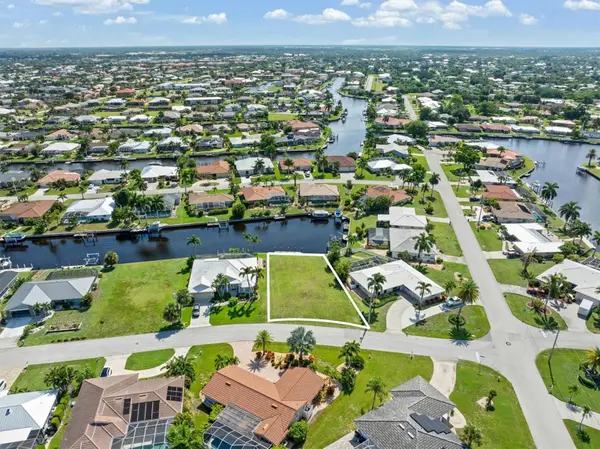 834 SANTA MARGERITA LN, Punta Gorda, FL 33950