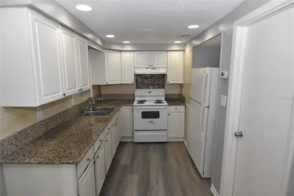 11025 PICKERING LN, Port Richey, FL 34668