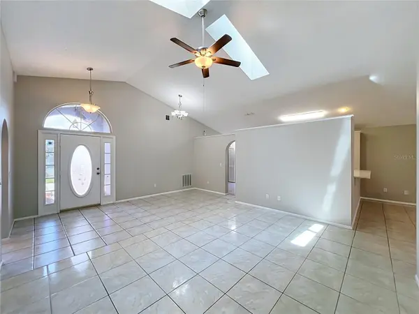 1365 CRAWFORD DR, Apopka, FL 32703