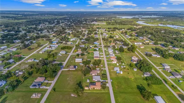 30040 OAK RD, Punta Gorda, FL 33982