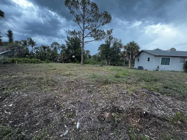 26302/26306 CUSTER RD, Punta Gorda, FL 33955