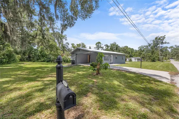 702 CHURCH AVE SW, Live Oak, FL 32064