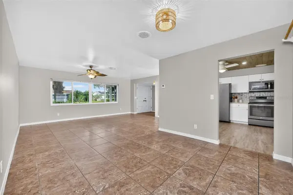 559 MOUNT VERNON DR, Venice, FL 34293