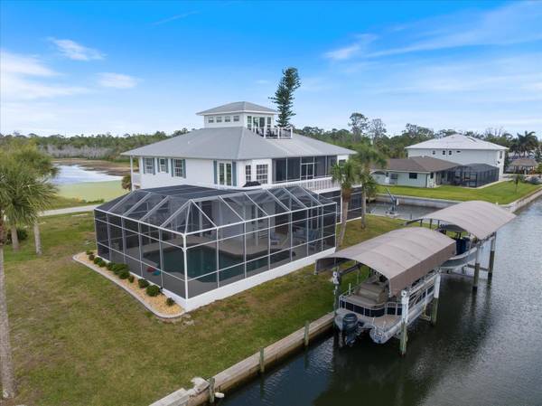 9181 LAKE DR, Englewood, FL 34224