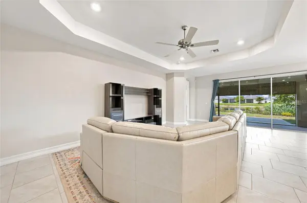 719 HEATHER LAKE AVE, Cape Coral, FL 33993