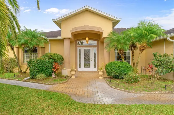 16 LONDON DR, Palm Coast, FL 32137