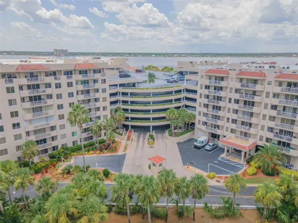 3 OCEANS BLVD W #2D4, Daytona Beach, FL 32118