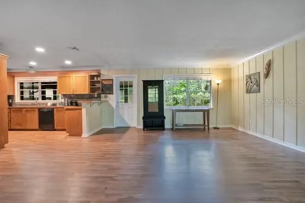 560 N LAKE PLEASANT RD, Apopka, FL 32712