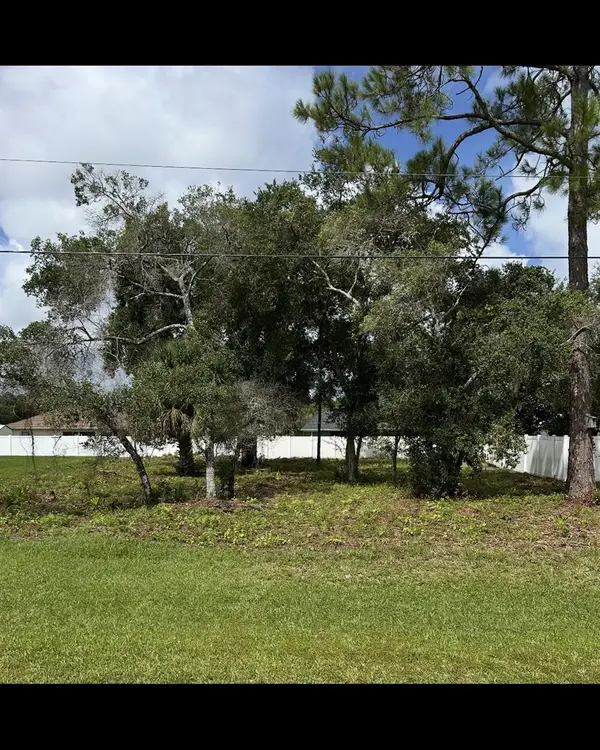 10 ZIEGFELD PL, Palm Coast, FL 32164