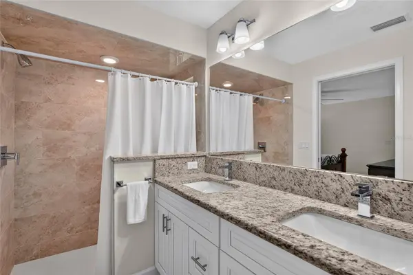 39 WHITE HOUSE DR, Palm Coast, FL 32164