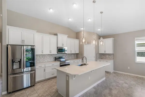 4 TIDEWAY TRL, Palm Coast, FL 32137