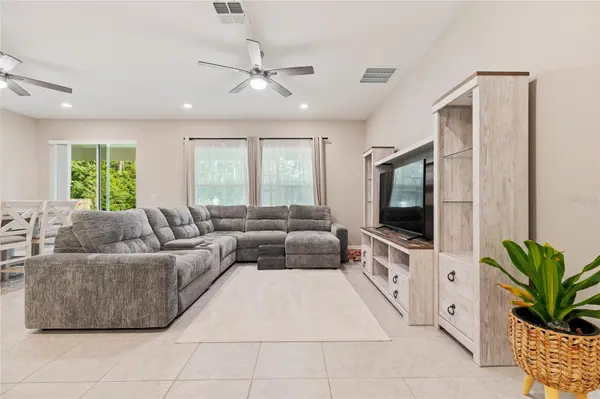 14 WOODWORTH DR, Palm Coast, FL 32164