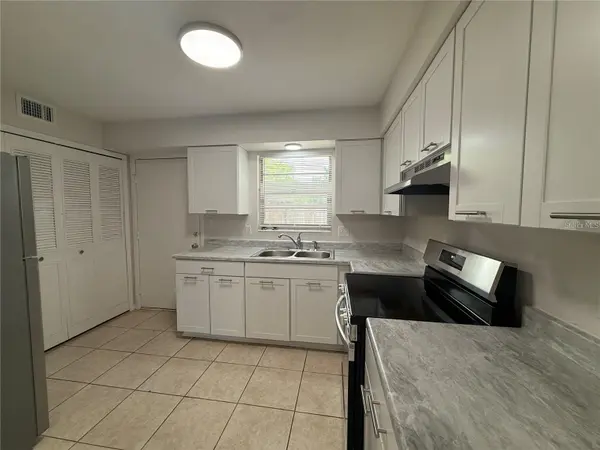 6030 SW 12TH PL #2, Gainesville, FL 32607