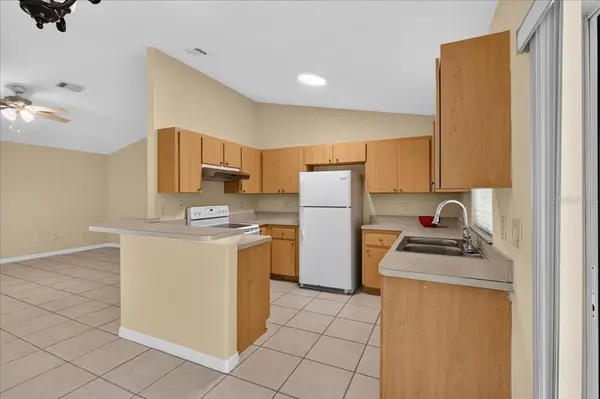 37 PINE HILL LN #B, Palm Coast, FL 32164