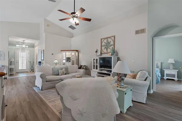 4 CROSSBAR WAY, Palm Coast, FL 32137
