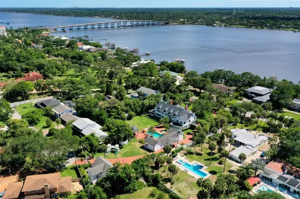 253 JOHN ANDERSON DR, Ormond Beach, FL 32176