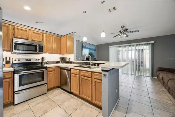 3706 VALENCIA GROVE LN, Orlando, FL 32817