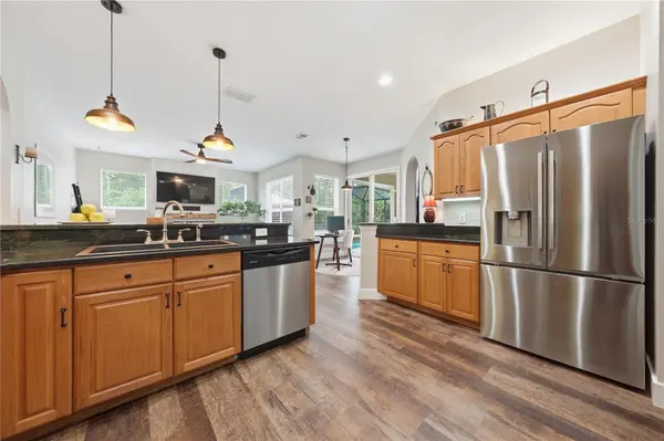 2360 PARK FOREST BLVD, Mount Dora, FL 32757
