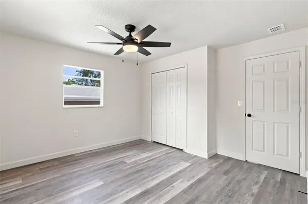 6204 ASHLAND AVE, Leesburg, FL 34748
