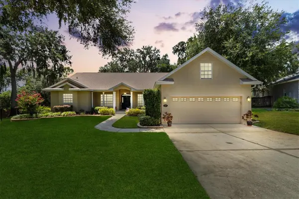 4307 SERENE CIR, Fruitland Park, FL 34731