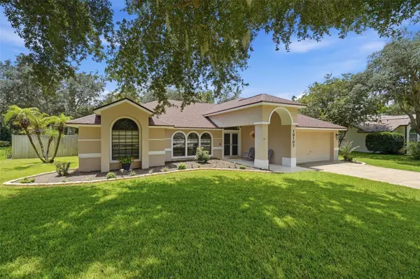 10102 SILVER BLUFF DR, Leesburg, FL 34788