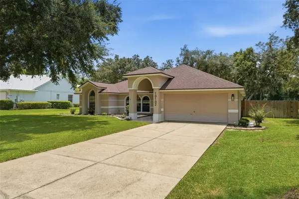 10102 SILVER BLUFF DR, Leesburg, FL 34788
