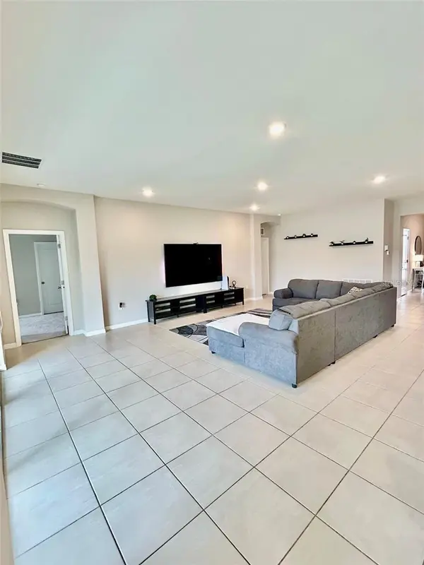 6853 SE 3RD LOOP, Ocala, FL 34472