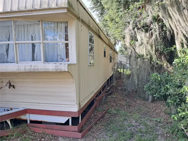 820 MARK RD, Leesburg, FL 34748