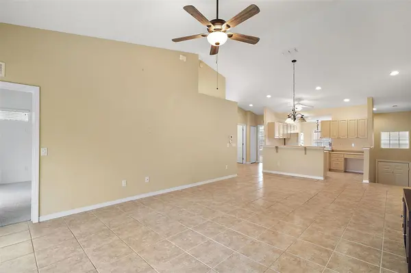 5368 COMPASS PT #202, Oxford, FL 34484