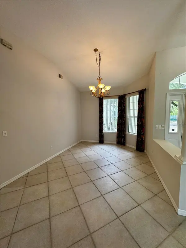 2001 PARK FOREST BLVD, Mount Dora, FL 32757