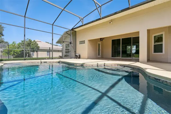 10520 JARDIM DE LARGO ST, Clermont, FL 34711