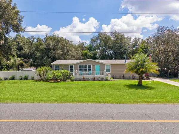 40316 GRAYS AIRPORT RD, Lady Lake, FL 32159