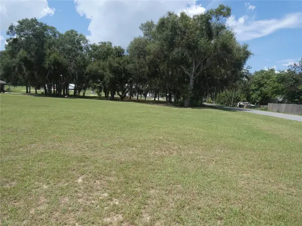 ILLINOIS ST, Lady Lake, FL 32159