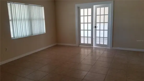 931 CEDAR CIR, Tavares, FL 32778