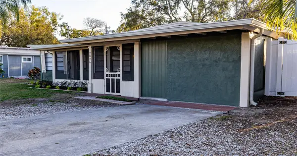 2026 SUNSET LN, Clermont, FL 34711