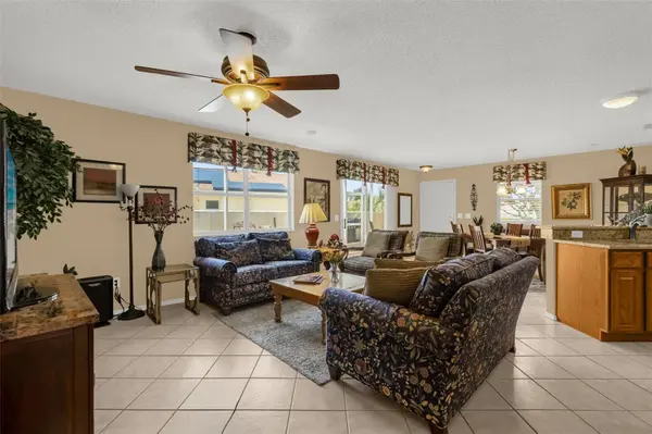 2801 BARBOZA DR, The Villages, FL 32162