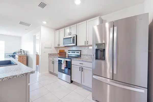 8574 TRIUMPH CIR, Wildwood, FL 34785