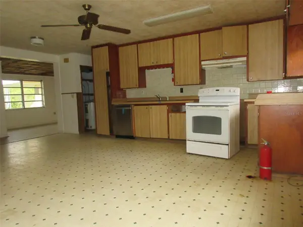 11639 HUGGINS ST, Leesburg, FL 34788