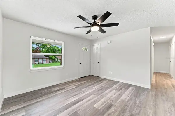 990 LISKEARD AVE, Orange City, FL 32763