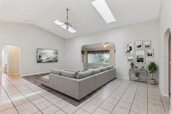 26744 RACQUET CIR, Leesburg, FL 34748