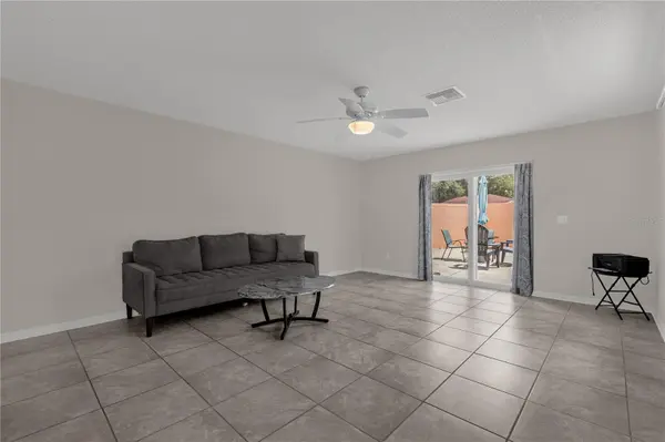 805 SAN CARLOS CT, Lady Lake, FL 32159