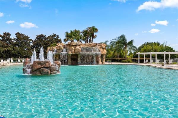 5418 COMPASS PT, Oxford, FL 34484