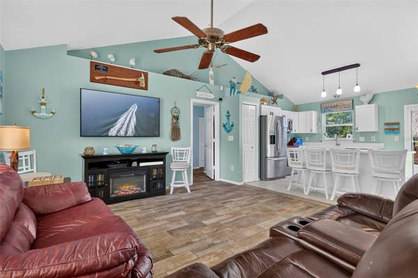 39627 GREENBRIER ST, Eustis, FL 32736