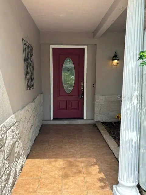 9039 BRIARWOOD DR, Seminole, FL 33772