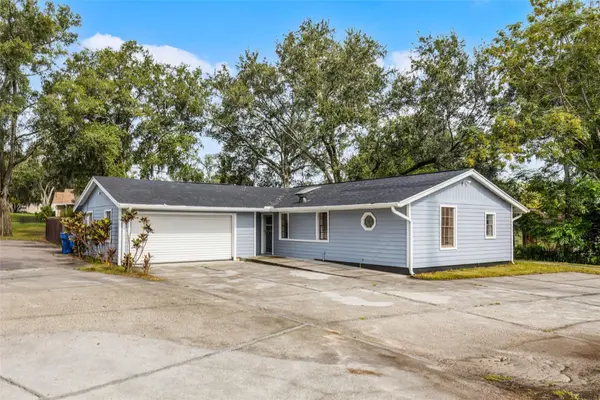 697 E ANDERSON RD, Groveland, FL 34736