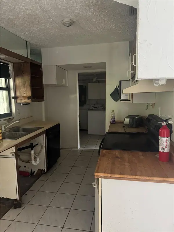 3896 HAWKEYE CIR, Sarasota, FL 34232