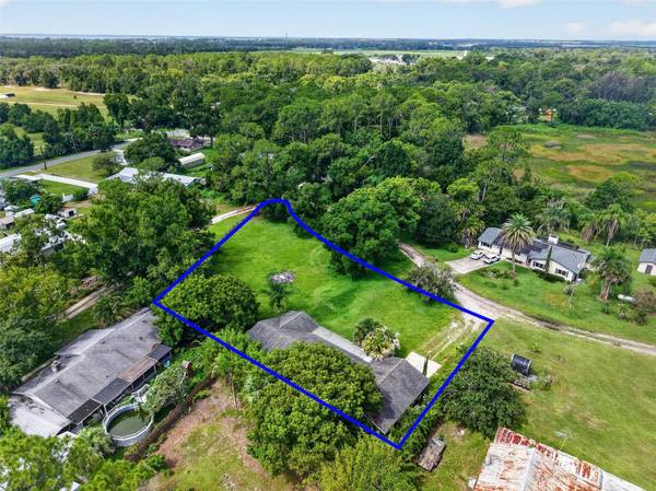 37320 BEACH DR, Umatilla, FL 32784