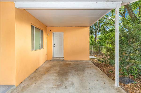 733 HAGER ST, Deltona, FL 32725 photo 4