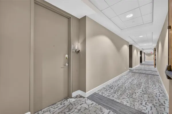 101 S EOLA DR #1016, Orlando, FL 32801